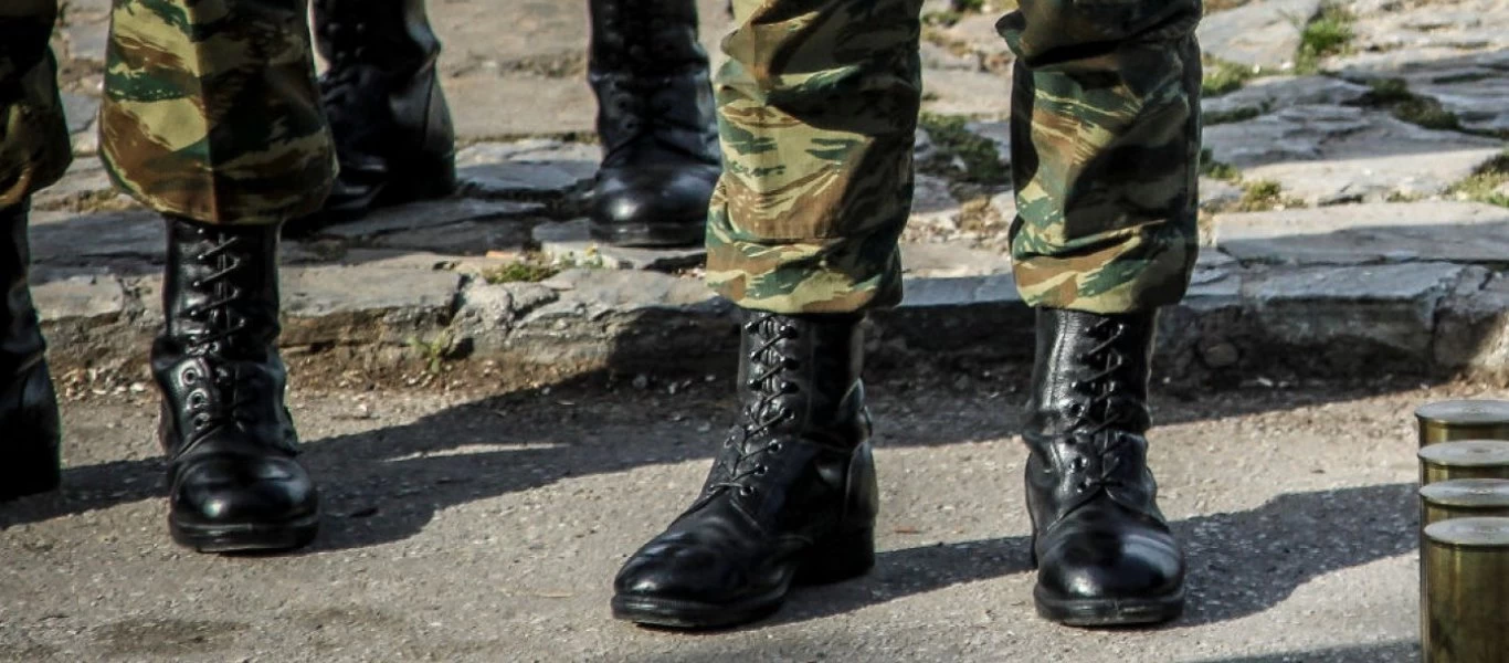 Ο κορωνοϊός αλλάζει τις ημερομηνίες κατάταξης των φαντάρων